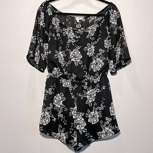 Active USA Floral Romper - Medium - Like New